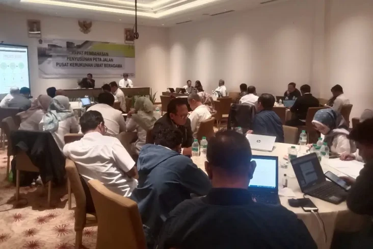 Usung 7 Peta Jalan,...