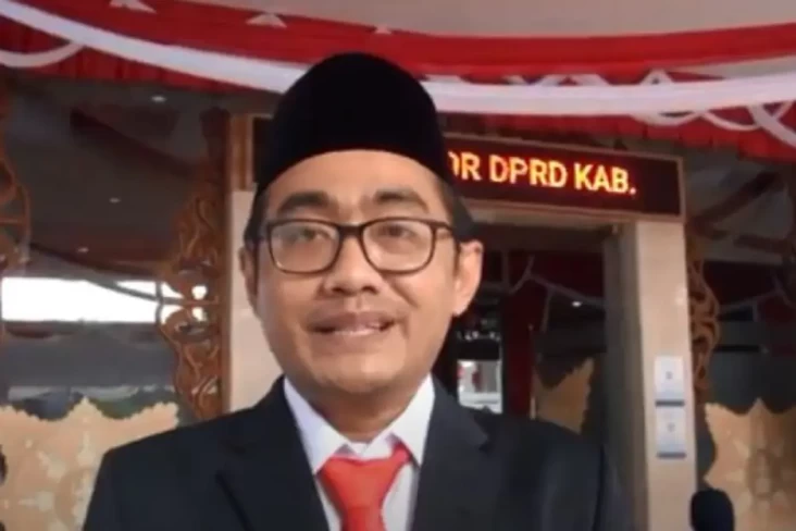 Dilantik Jadi Kader...