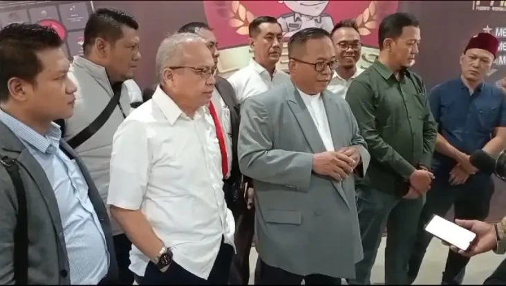 32 Demonstran Semarang...