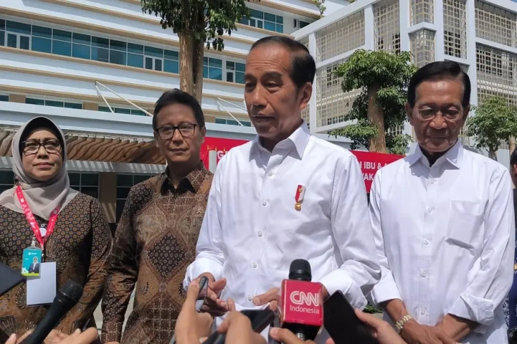 Presiden Jokowi Isyaratkan...
