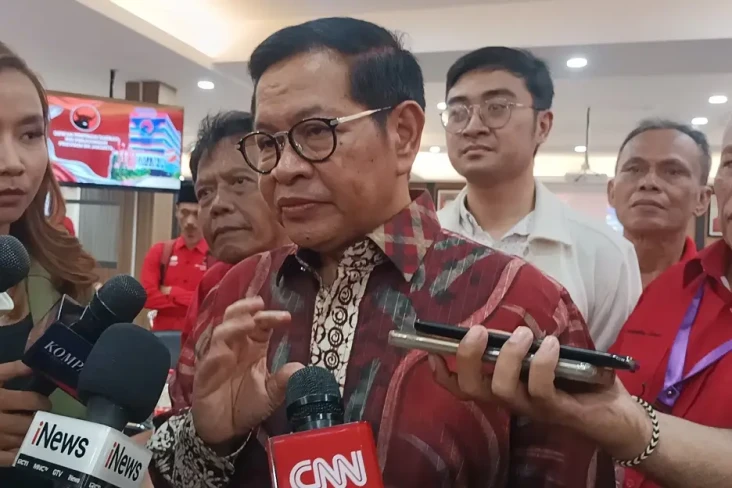 Pramono Minta Adian...