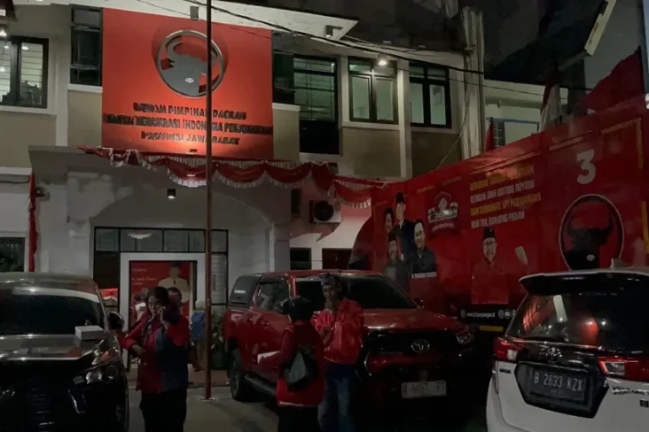 Suasana Markas Pemenangan...