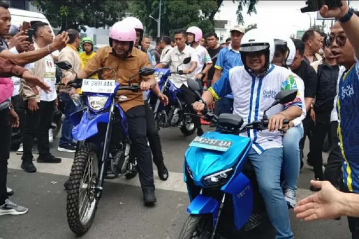 Resmi Daftar Pilgub...