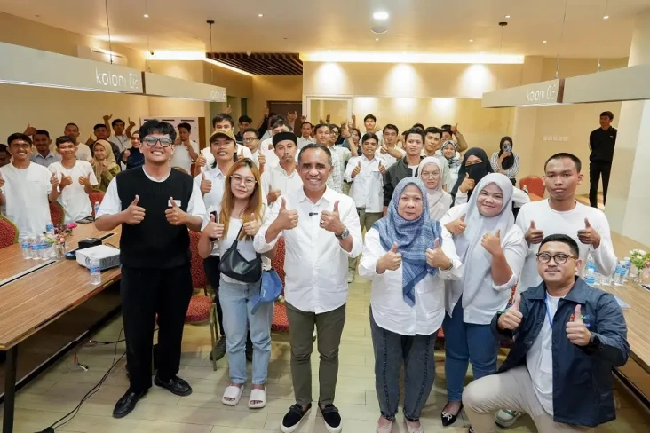 Dizalimi dan Difitnah,...