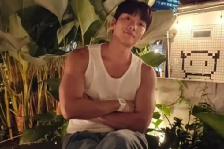 7 Fakta Ji Chang Wook,...