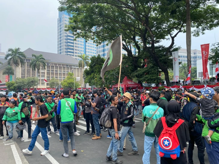 Demo Ojol, Gojek Ancam...