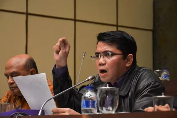 Ketua Komisi II DPR...