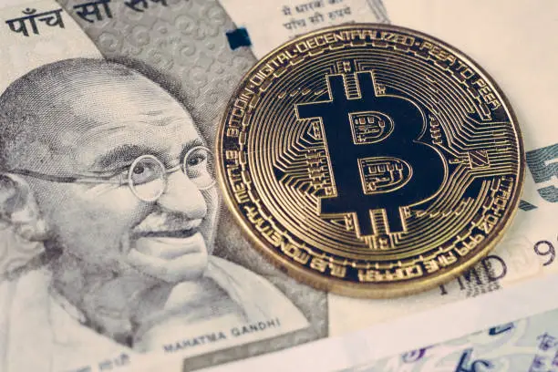 Ceraikan Dolar AS, India...