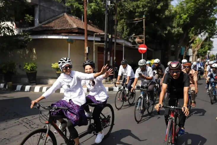 Pasangan FREN Mendaftar...