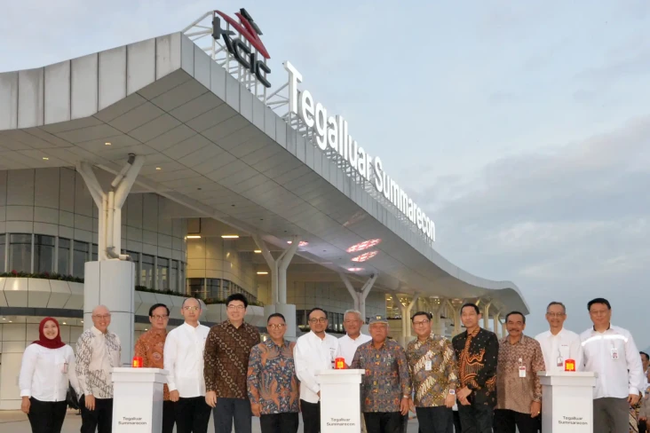 Stasiun Tegalluar Whoosh...