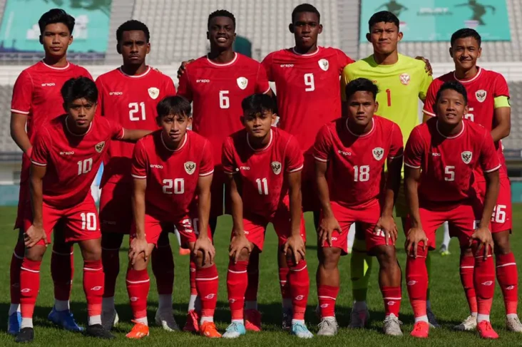 Susunan Pemain Timnas...