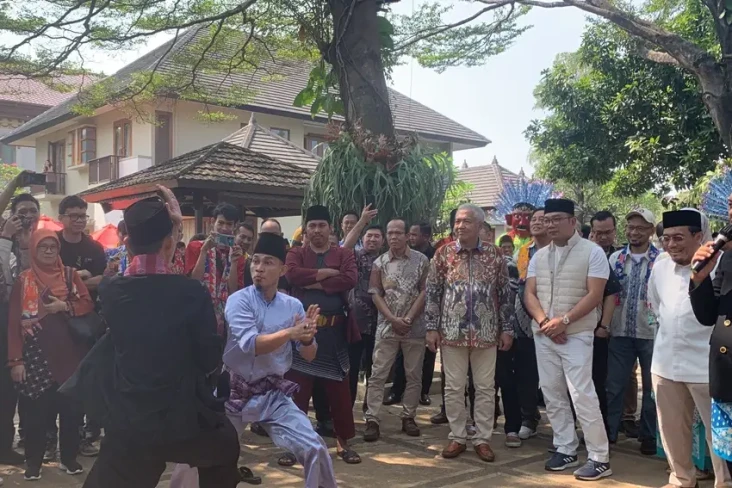 Temui Relawan di Bambu...