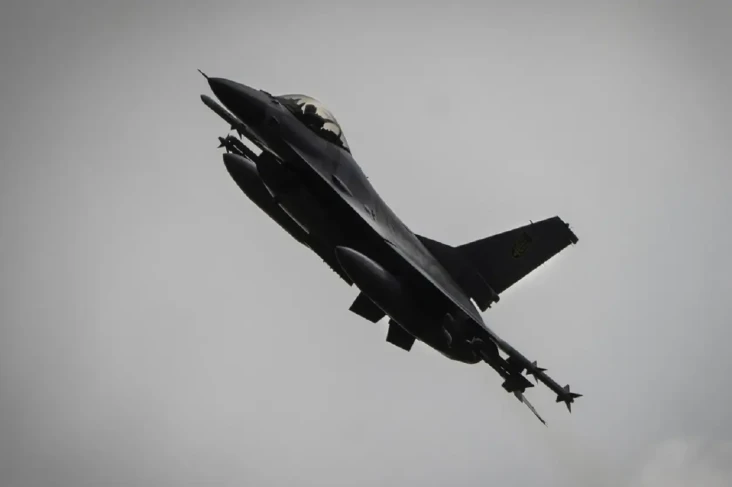 Misteri Jatuhnya F-16...