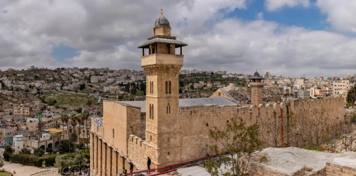 4 Fakta Masjid Ibrahimi...