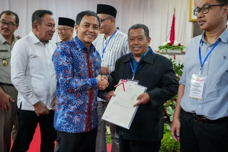 Raja Antoni Sertifikasi...