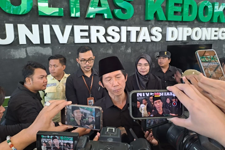 Diberhentikan dari RSUP...
