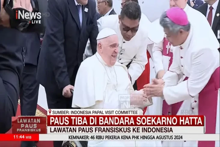 Tiba di Indonesia, Paus...