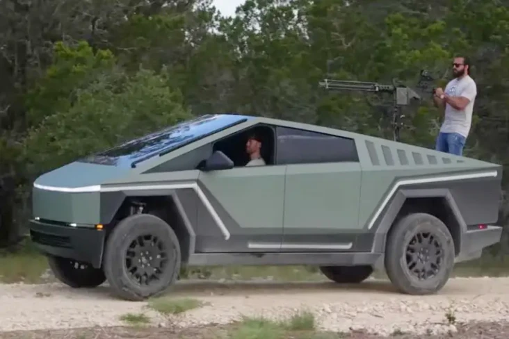 Elon Musk Takjub, Cybertruck...