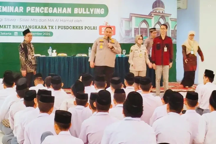 Cegah Bullying, Ribuan...