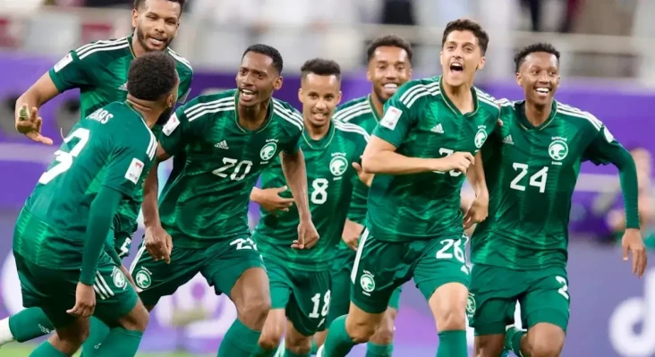 Arab Saudi Favorit,...