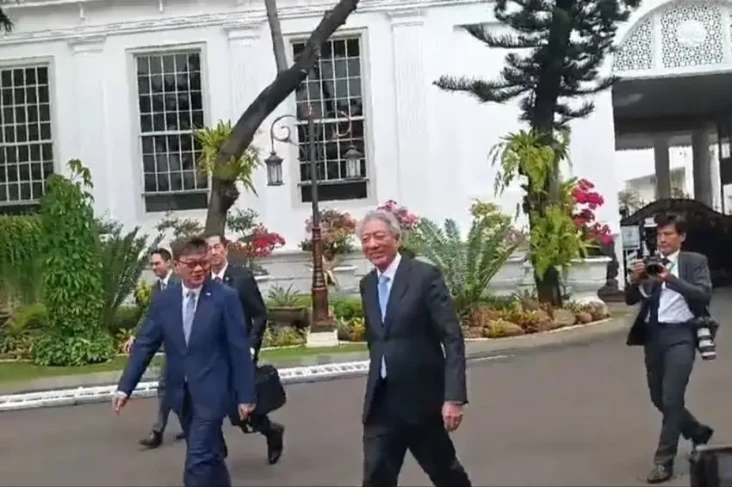 Jokowi Terima Kunjungan...