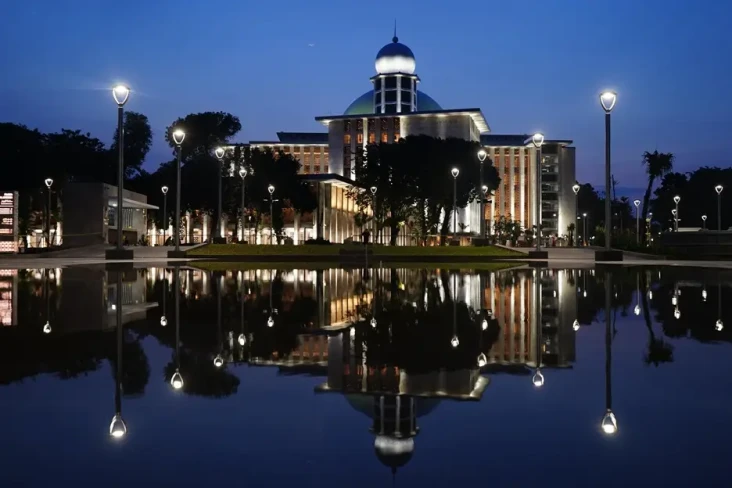 Intip Kemegahan Masjid...