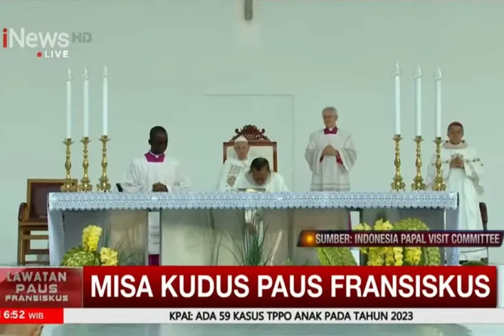 Misa Suci Paus Fransiskus,...