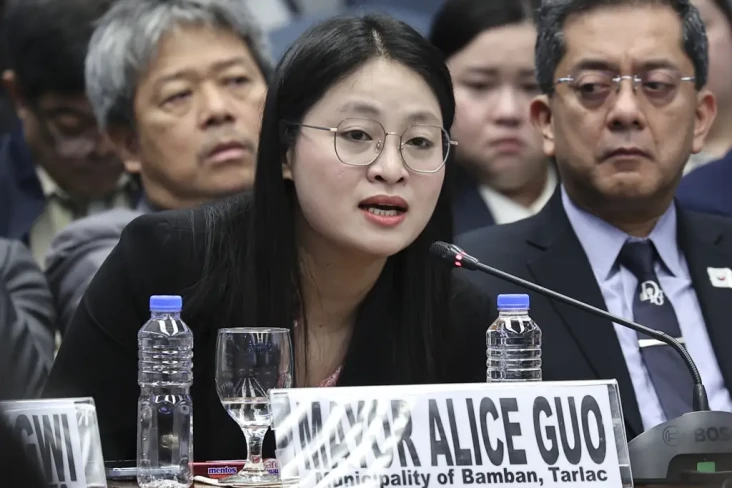 Mengenal Alice Guo,...