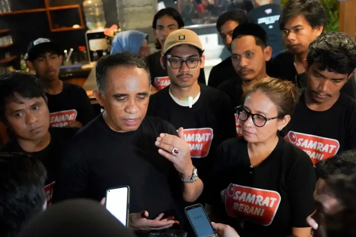 Aktivis Agraria: Pilih...