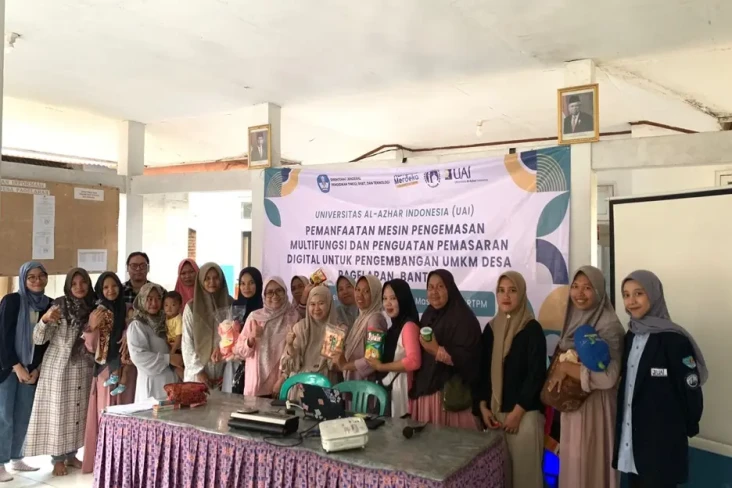Bantu UMKM Desa Pagelaran...