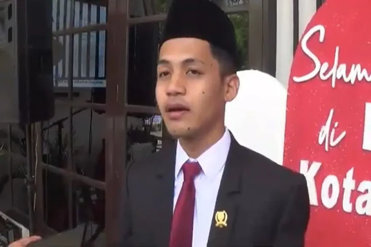 Dilantik Jadi Anggota...