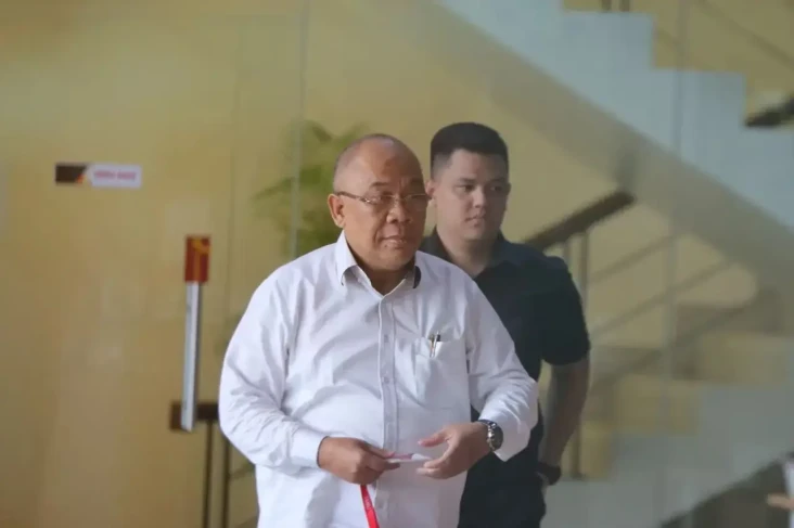 Erick Thohir Angkat...