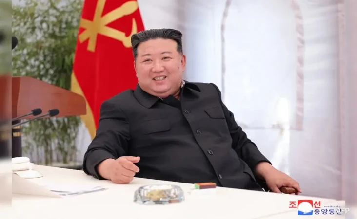 Korut Ulang Tahun, Putin...