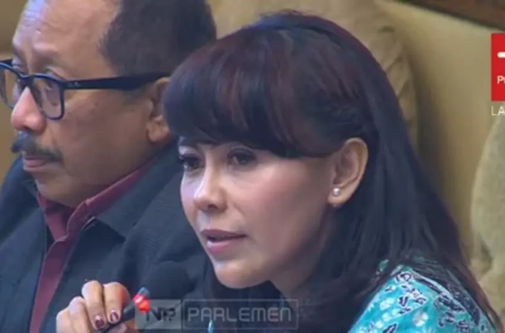 Anggota DPR Pertanyakan...