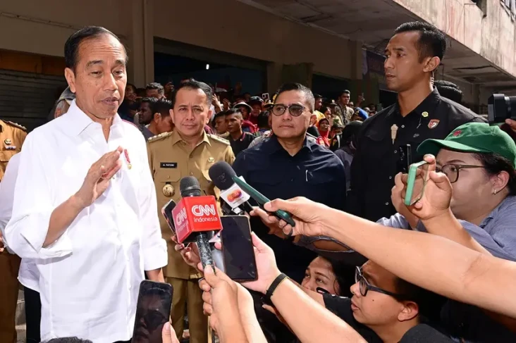 Jokowi Tetap Keliling...
