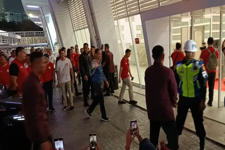 Tiba di Stadion GBK,...