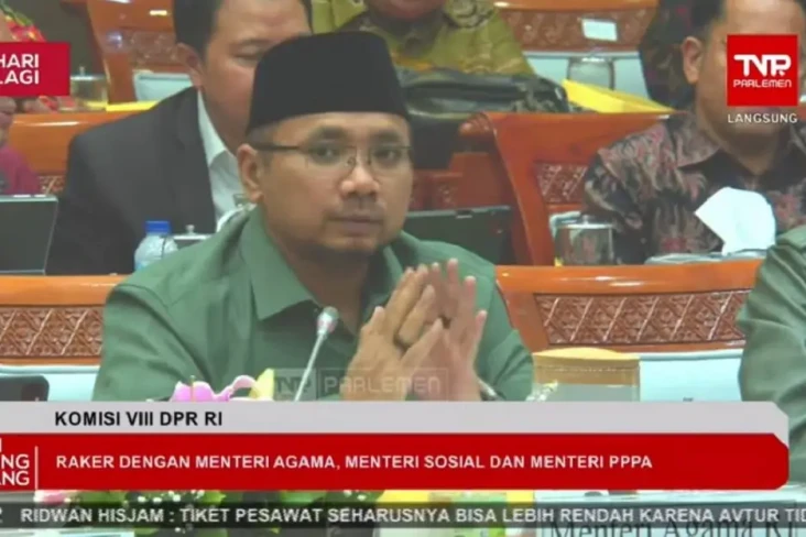 Menag Pamitan dengan...