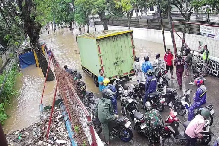 Hujan Deras Guyur Kabupaten...