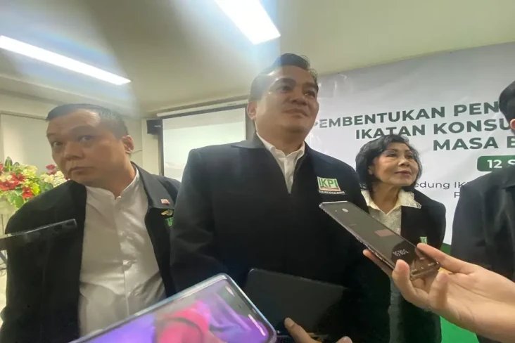 Umumkan Pengurus Pusat...