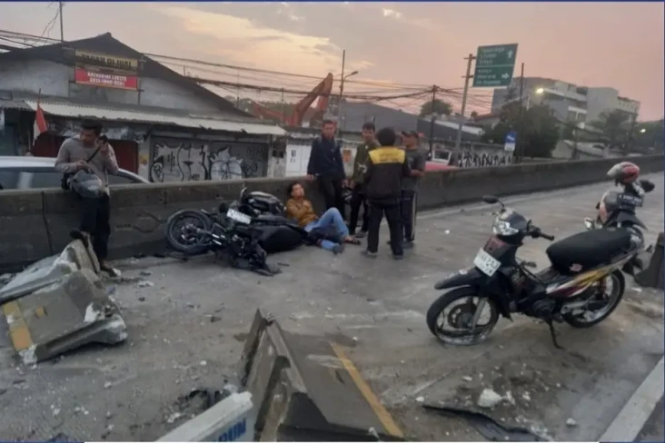 Pecah Ban di Fly Over...