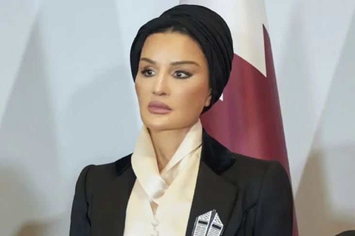 Profil Sheikha Moza,...