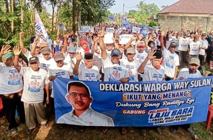 Ratusan Warga Way Sulan...