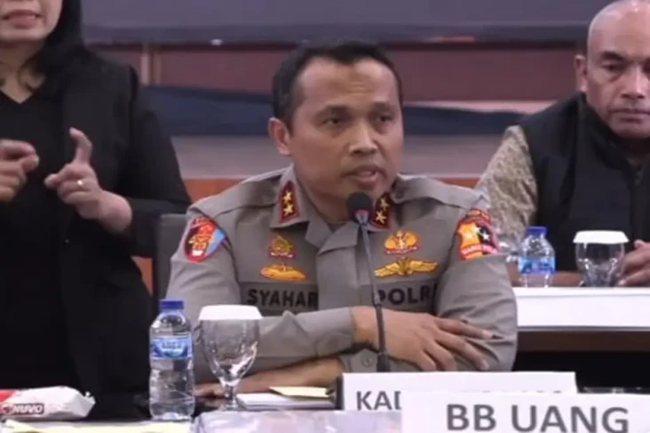 Komjen Polisi Aktif...
