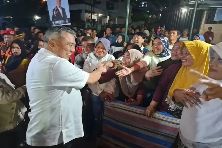 Pilpres 2024 Berseberangan...