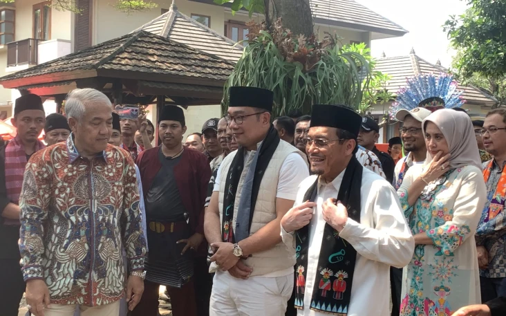 Pilkada Jakarta, Tim...