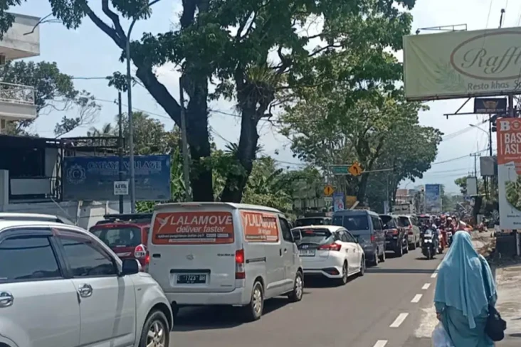 One Way ke Arah Jakarta,...
