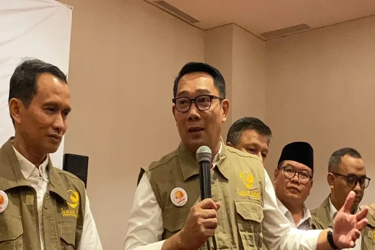Ridwan Kamil Tiru Gaya...