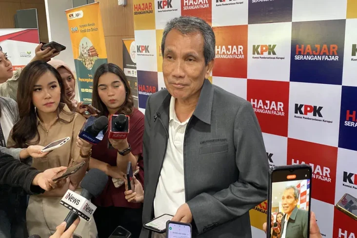 KPK Analisis Klarifikasi...