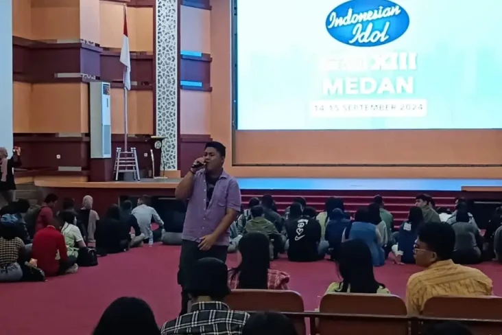 Audisi Indonesian Idol...
