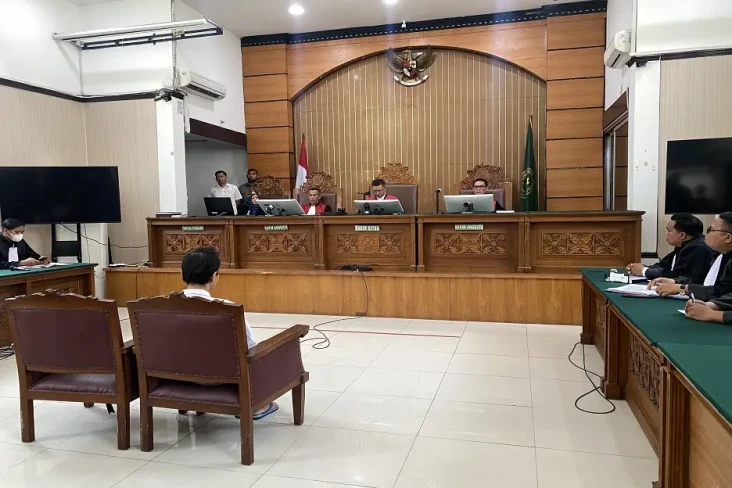 Bunuh Empat Anaknya,...